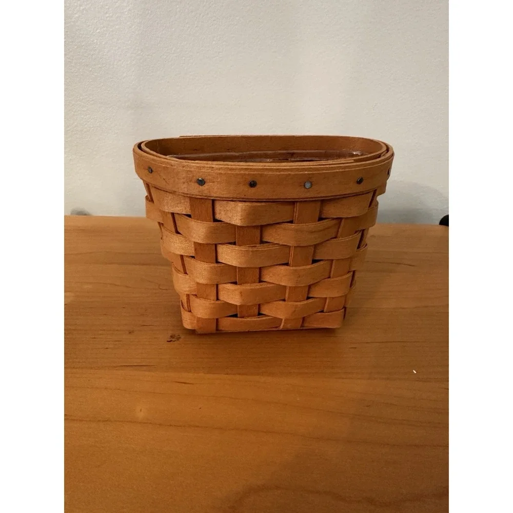 Longaberger Oregano Booking Basket With Plastic Liner 2000